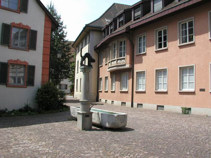 Kater-Hiddigeigei-Brunnen