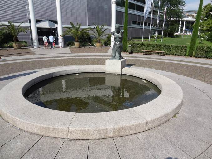 Skulptur Knieende Caracalla Therme Baden-Baden