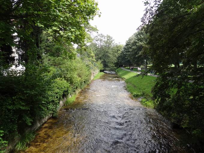 Oosbach: Kettenbrücke Ostblick