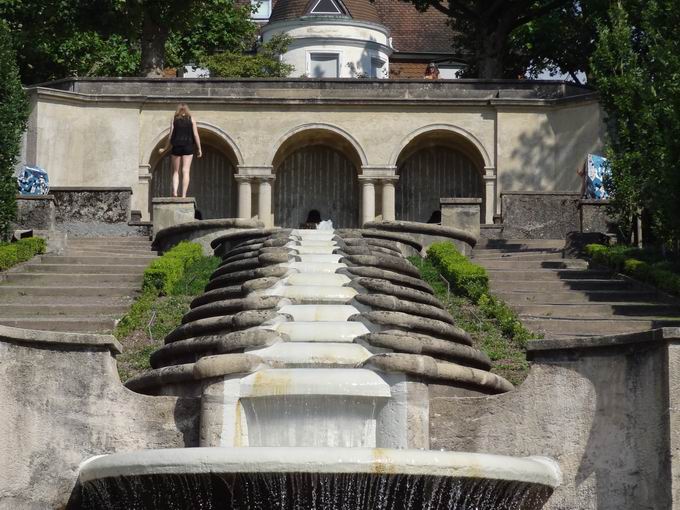 Brunnengrotte Wasserkunst Paradies
