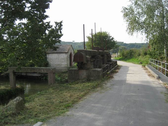 Entennestschleuse Bahlingen: Ostansicht