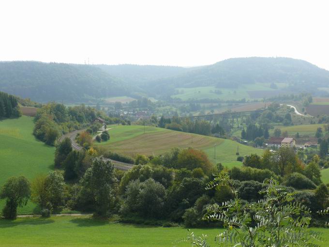 Biesenbach-Viadukt: Blick Bahnhof Epfenhoden