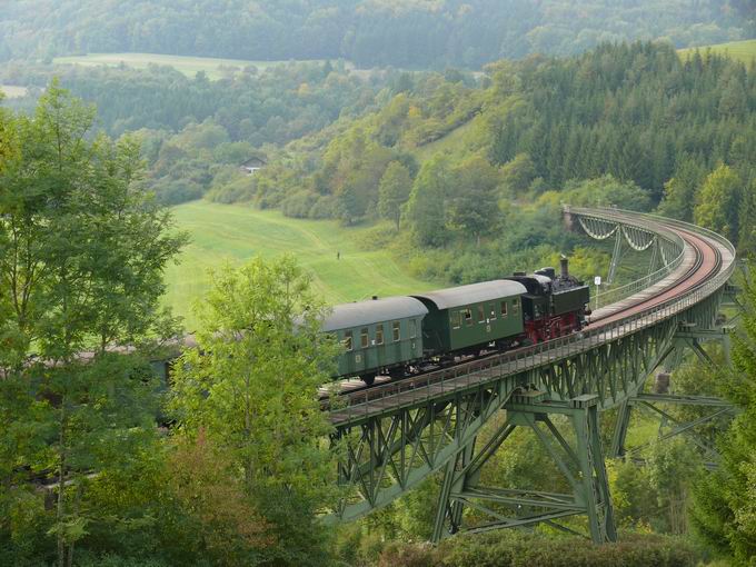 Biesenbach-Viadukt: Ostansicht