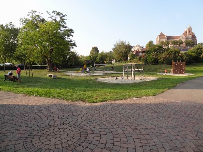 Spielplatz beim Rhein Breisach