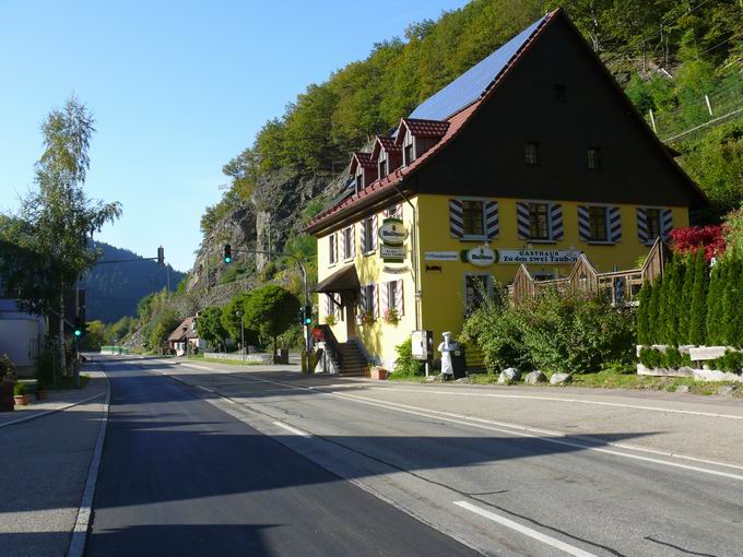 Gasthof Zu den zwei Tauben: Bundesstrae B31