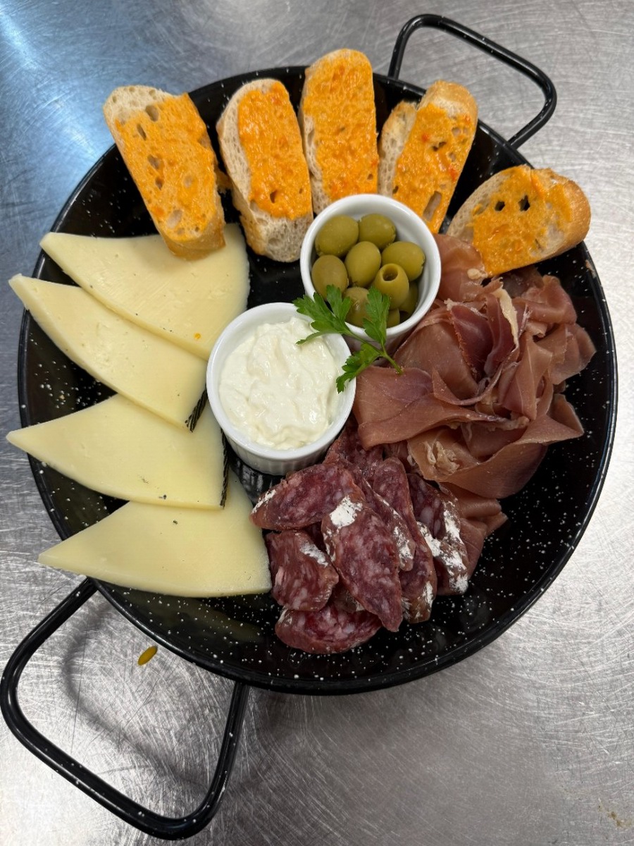 Tapas Teller im Delcanto
