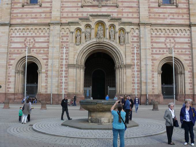 Domnapf Kaiserdom zu Speyer