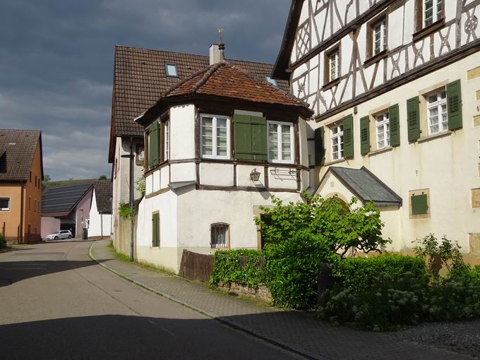 Bollingerhaus Ebringen: Lusthuschen