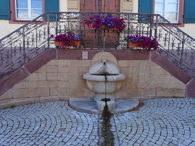 Schlobrunnen in Ebringen