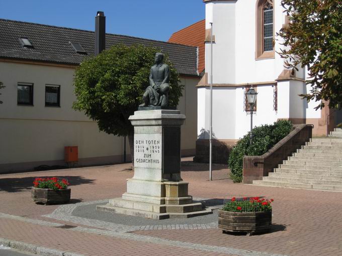 Kirche St. Georg Ehrenstetten: Kriegerdenkmal