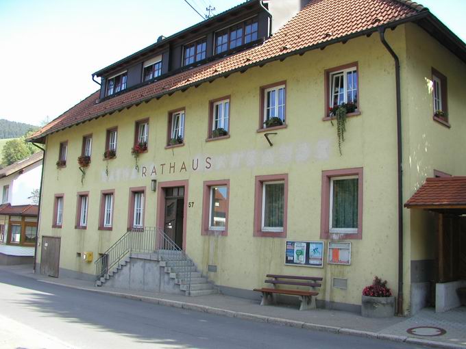Rathaus Yach