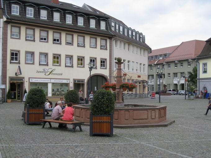 Stockbrunnen Marktplatz Emmendingen