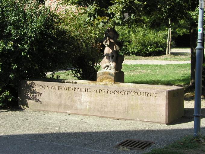 Gnseliesel-Brunnen Kiechlinsbergen