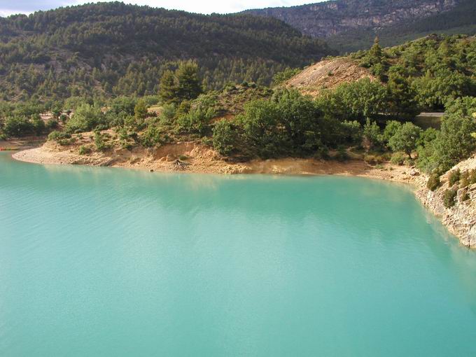 Lac de Sainte-Croix: trkise Wasserfarbe