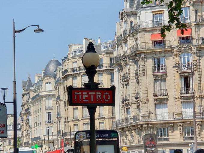 Metro Paris