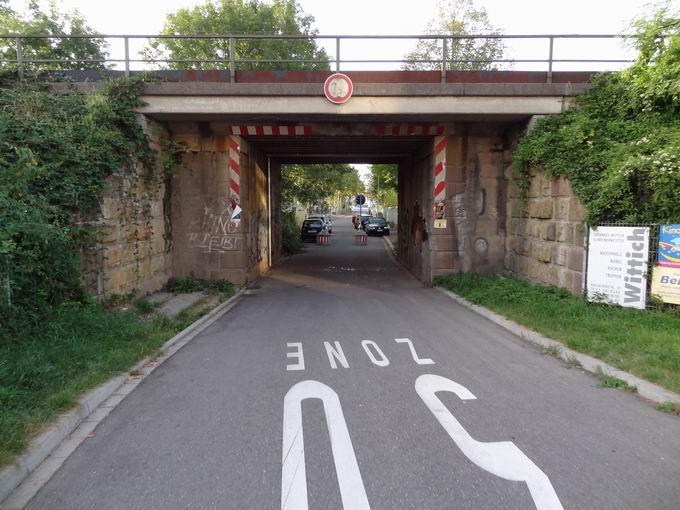 Astrid-Lindgren-Strae Freiburg Durchfahrt