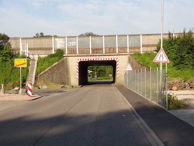 Benzhausen: Unterfhrung Autobahn A5