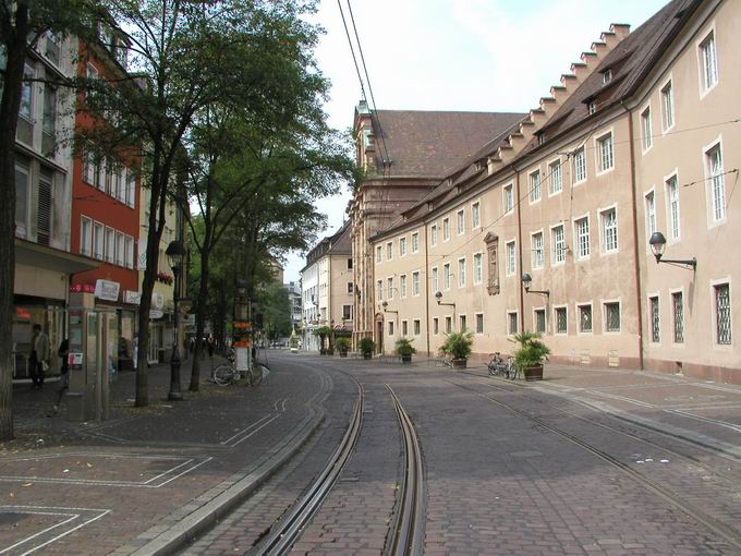 Buchhandlung Rombach: Bertoldstrae Westblick