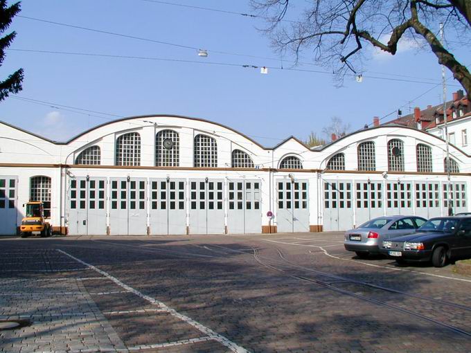 Feuerwehrhaus Urachstraße