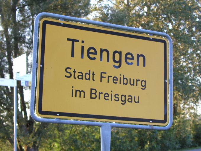Ortsschild Freiburg Tiengen