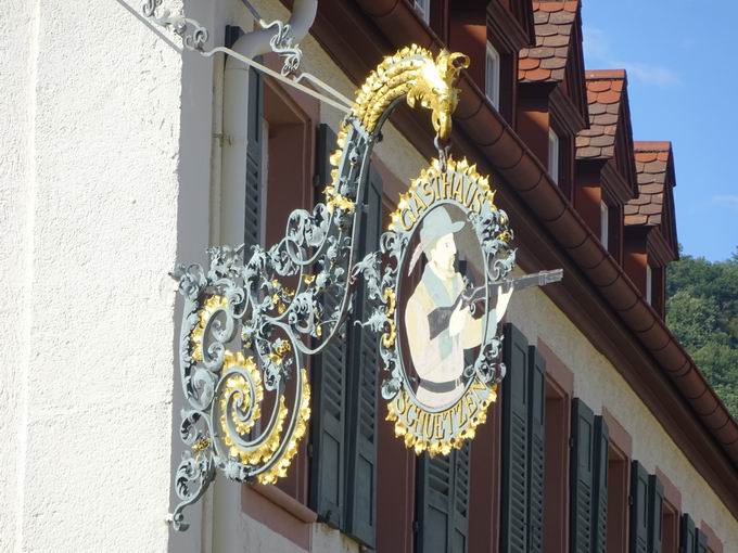 Wirtshausausleger Gasthaus Schtzen Freiburg