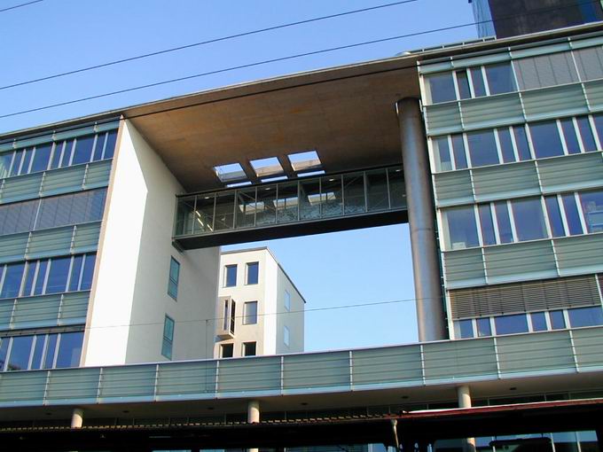 Windfenster Hauptbahnhof Freiburg