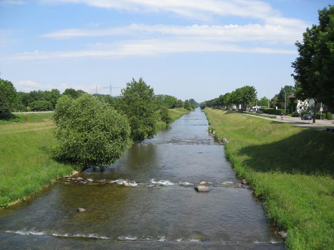 Lehener Brcke: Dreisam Westansicht