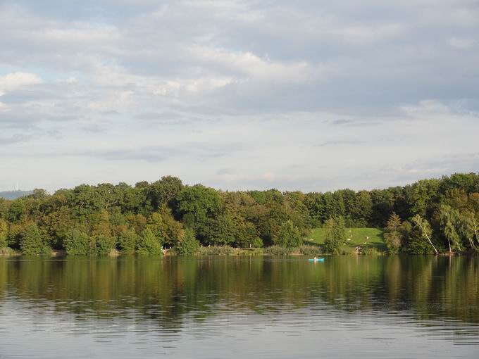 Opfinger See: Liegewiese Ostseite