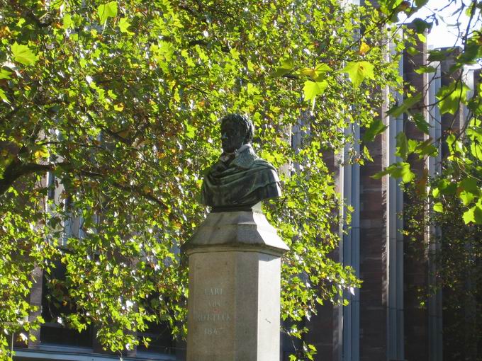 Rotteckdenkmal Freiburg