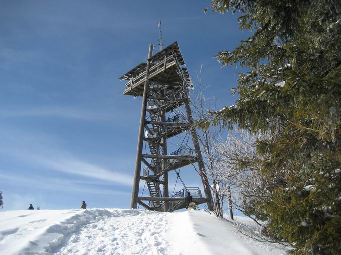 Schauinslandturm im Winter