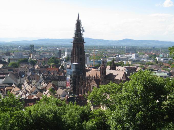 Kanonenplatz Freiburg: Blick Mnster