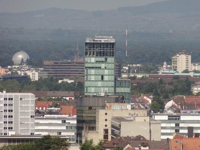 Kanonenplatz: Solar-Tower Freiburg