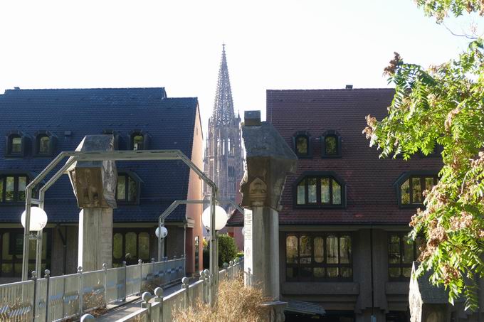 Schwabentorgarage Freiburg: Brcke