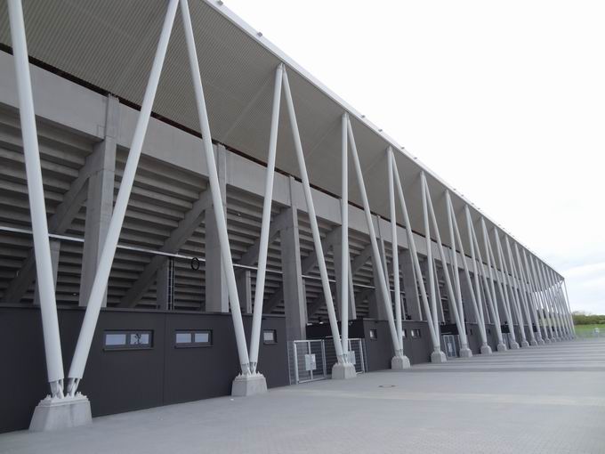 Stadion Sport-Club Freiburg: Zugstbe