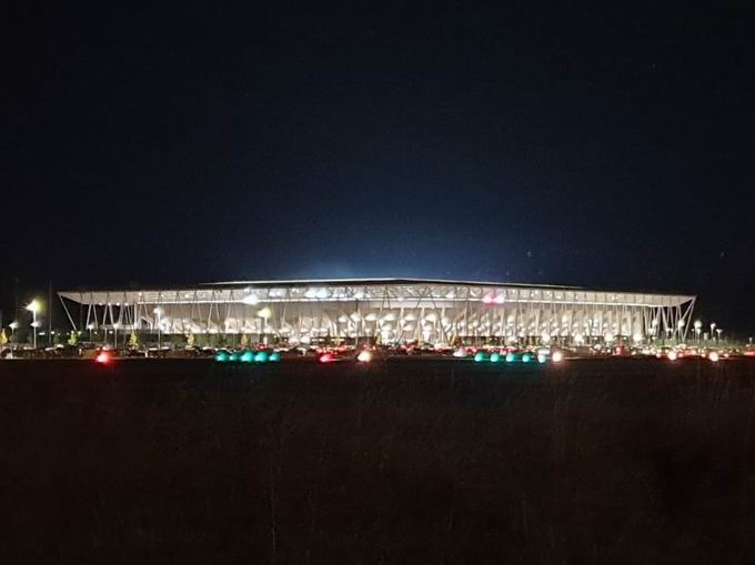 Sport-Club Freiburg: Stadion bei Nacht