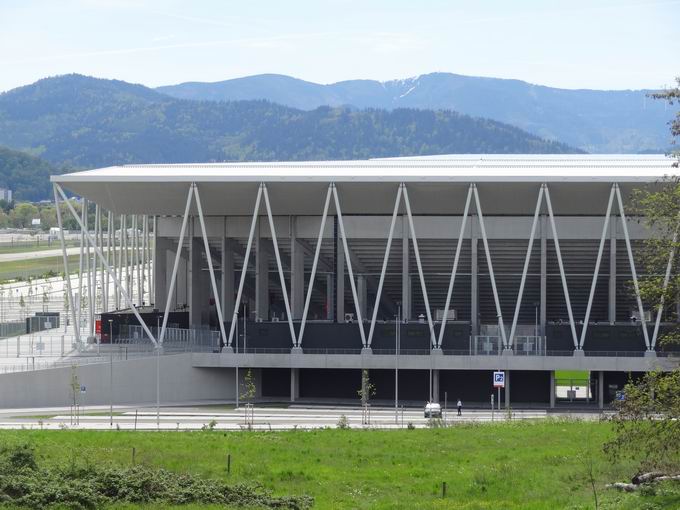 Stadion Sport-Club Freiburg: Eingang E4 Westansicht