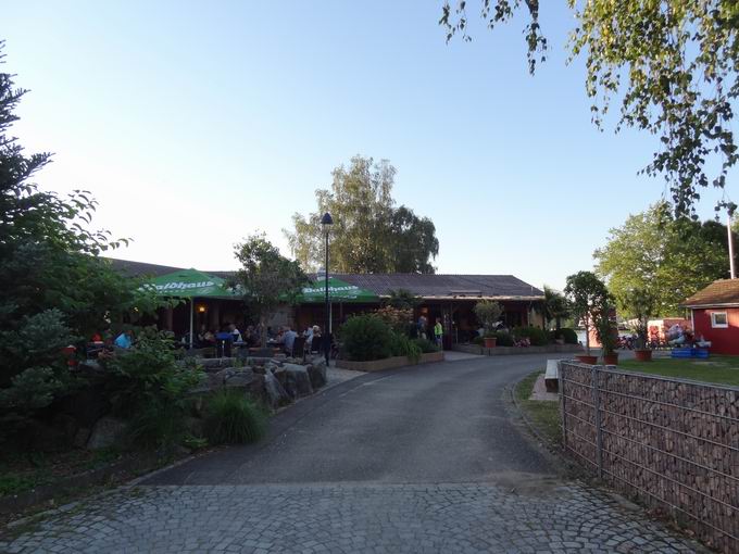 Tunisee: Biergarten am Wirtschäftle
