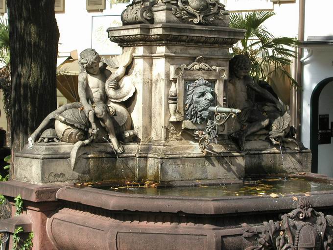 Unterlindenbrunnen