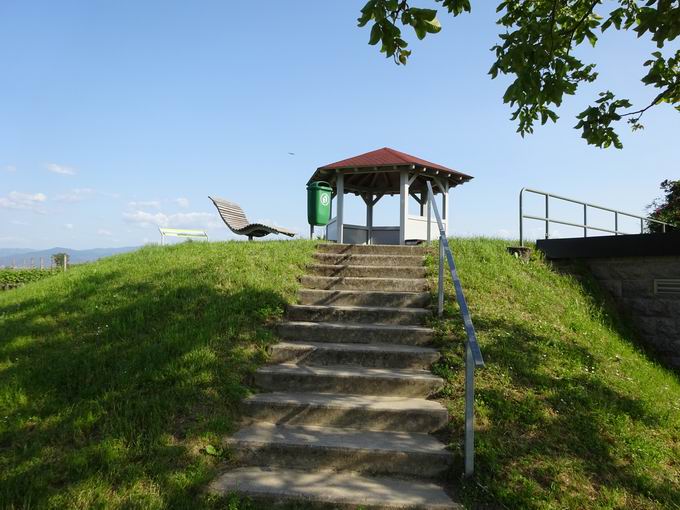 Aussichtspavillon Gottenheim auf dem Tuniberg