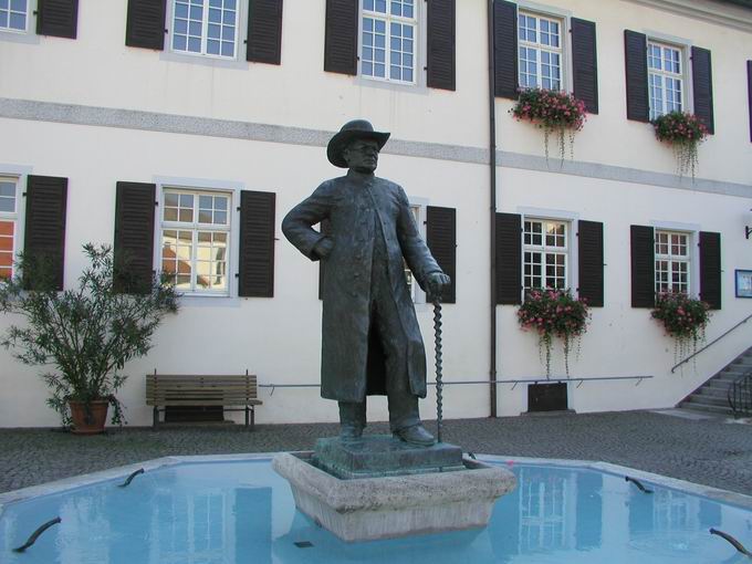 Hansjakobstatue Hagnau