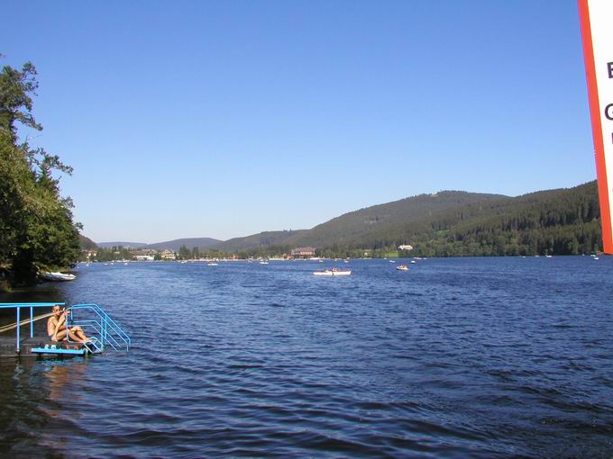 Anlegesteg Alemannenhof Titisee: Blick Nordufer