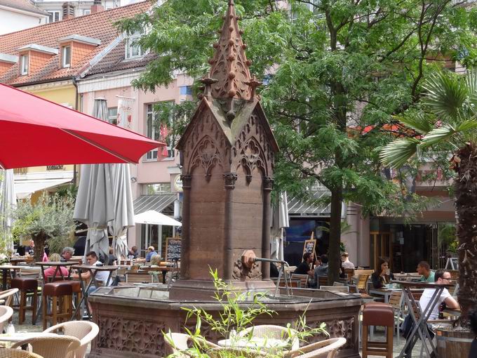 Brunnen Ludwigsplatz Karlsruhe