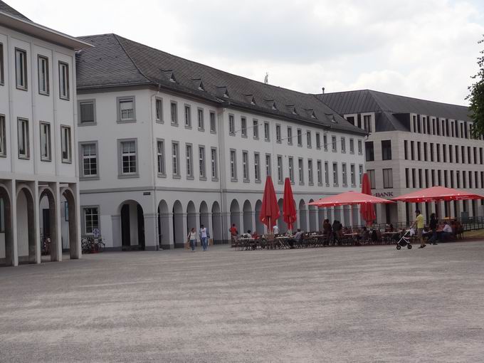 Schlossplatz Karlsruhe: Haus 19