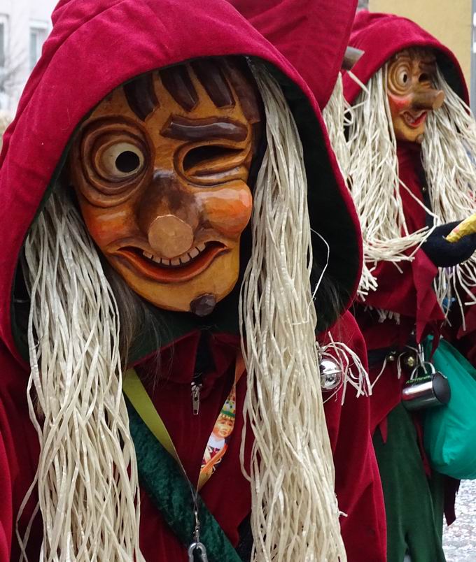 Maske Rebberggeist Räwehupfer Bombach
