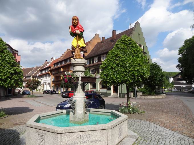 Hexenbrunnen Lffingen