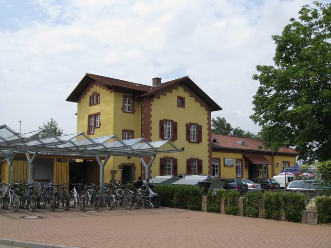 Bahnhof in Hugstetten