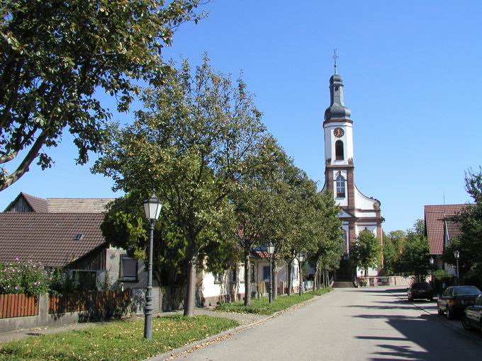 Rathausstrae Meienheim: Blick Barockkirche
