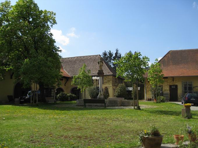 Brunnen Jesuitenschloss Merzhausen