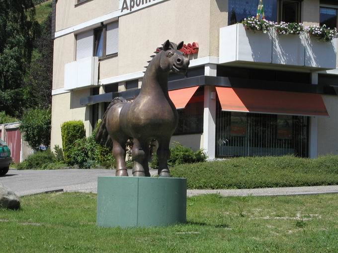 Ross-Skulptur Mnstertal