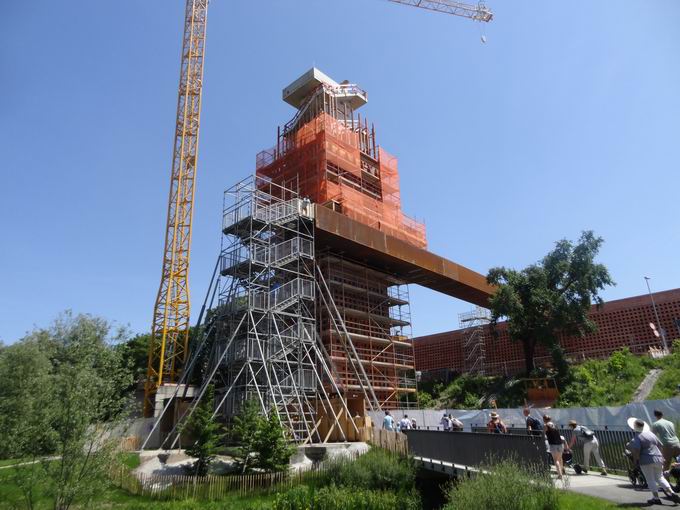 Landesgartenschau Neuenburg: Aufzugsanlage am Wuhrloch-Park